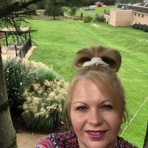 Meet your Posher, Denise